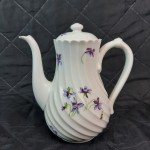 Dzbanek porcelanowy LIMOGES  FRANCJA fioletowe fiołki 
