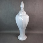 Wazon biały porcelanowy z przykrywką duży