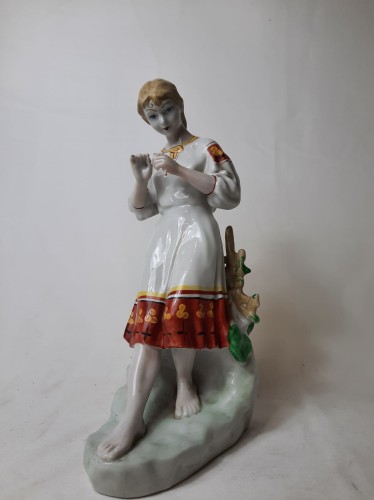 Figurka porcelanowa kobieta ŁOMONOSOW