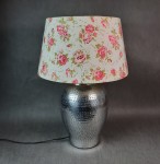 Lampa abażur w kwiaty