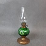 Lampa naftowa zielona