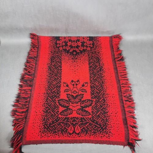 Narzuta/kilim wełniany czerwony PRL