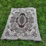 Narzuta/kilim wełniany brązowo-biały wzór