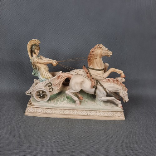 Figurka rydwan alabaster