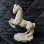 Figurka Koń z porcelany  biskwitowej REUTTER PORZELLAN 