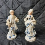 Figurki porcelanowe szkliwione kobaltowe Panicz i Dama
